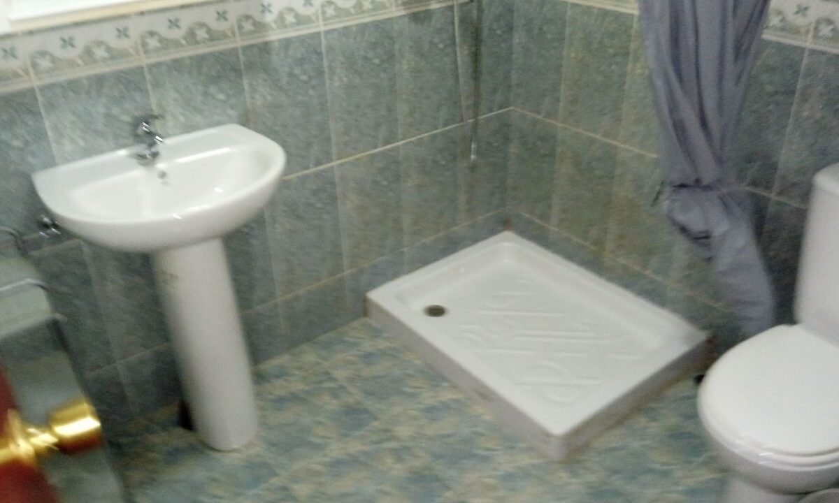81889165_17