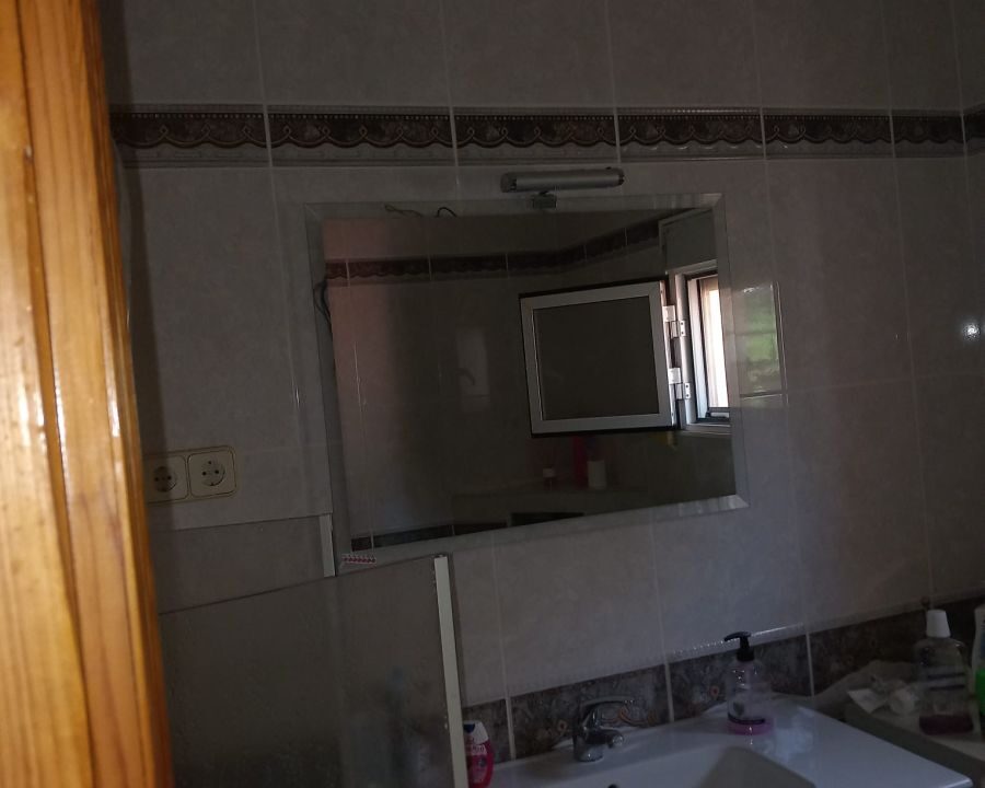 81889166_10