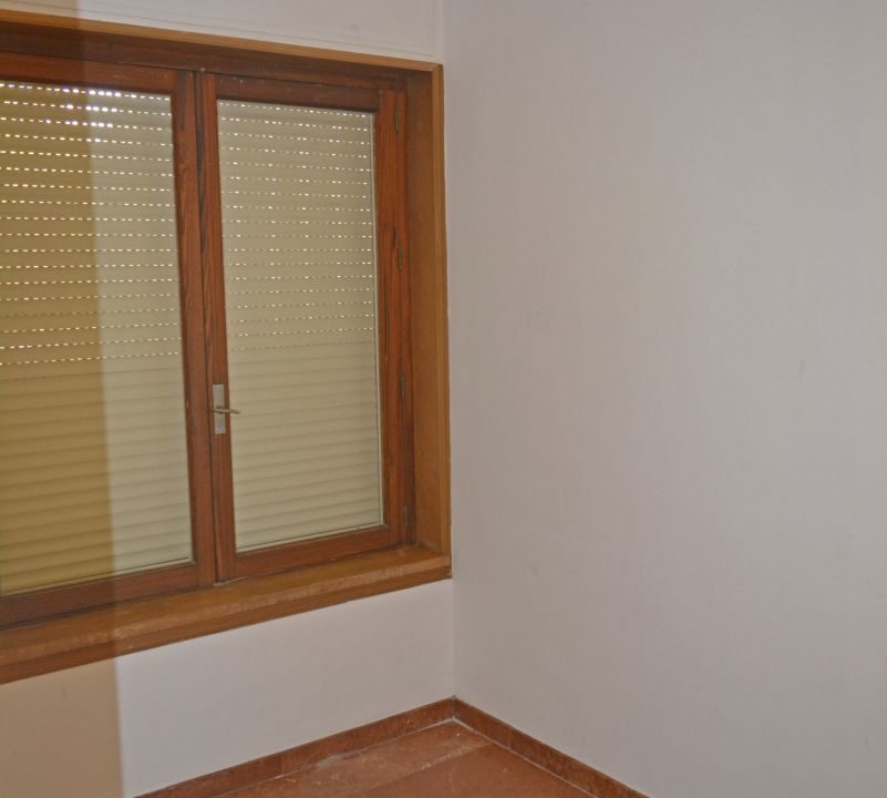 8193811637_20