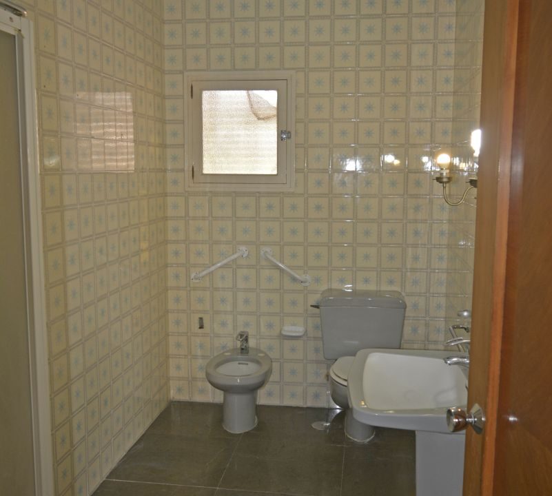 8193811637_22
