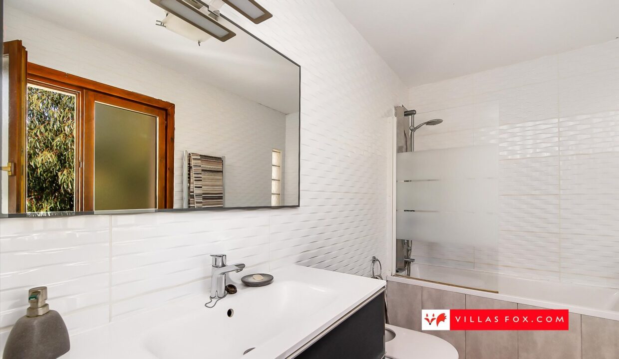 913_13-las_filipinas_orihuela_costa_luxury_villa_for_sale-079