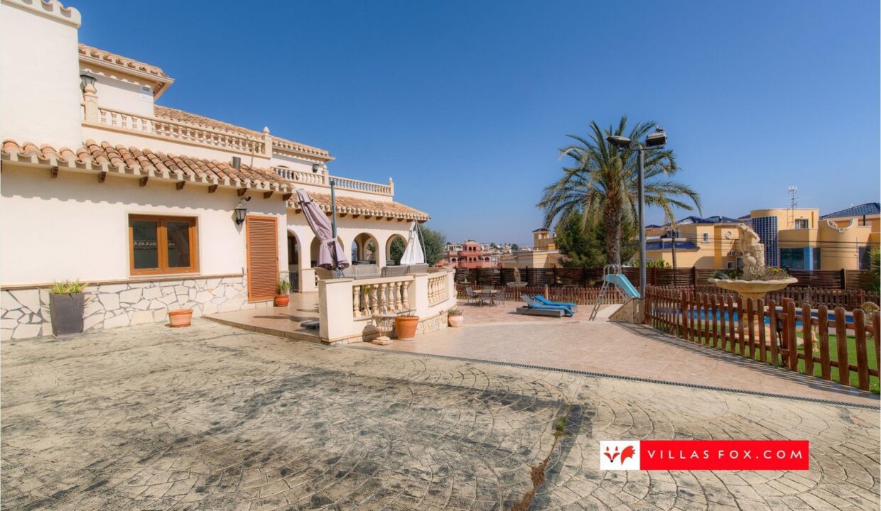 913_27-las_filipinas_orihuela_costa_luxury_villa_for_sale-095