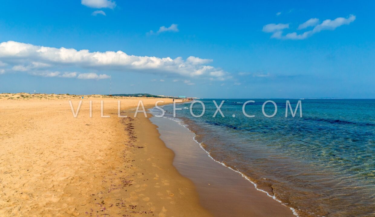 934_la_mata_beach_torrevieja_copyright_villas_fox