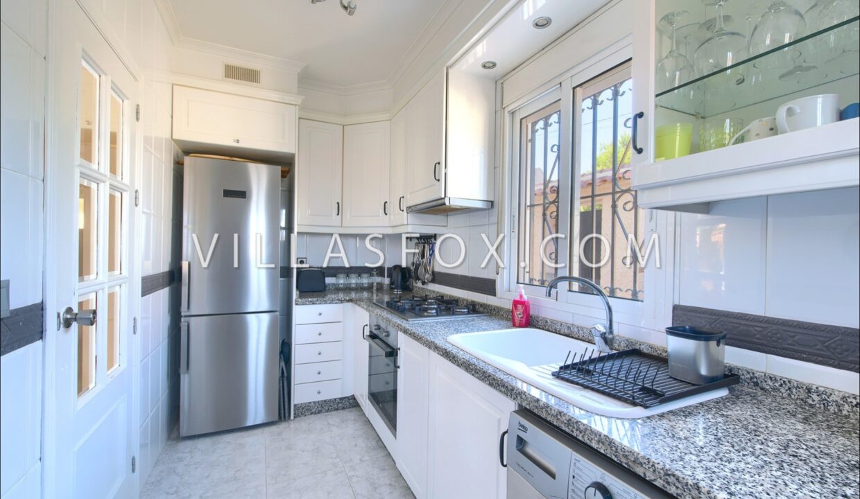 978_villasmaria_villa_for_sale_comunicaciones_san_miguel_de_salinas-04