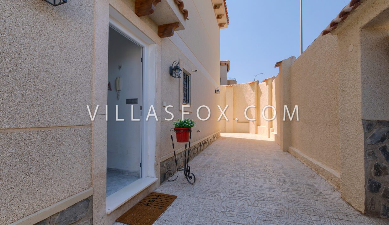 978_villasmaria_villa_for_sale_comunicaciones_san_miguel_de_salinas-19
