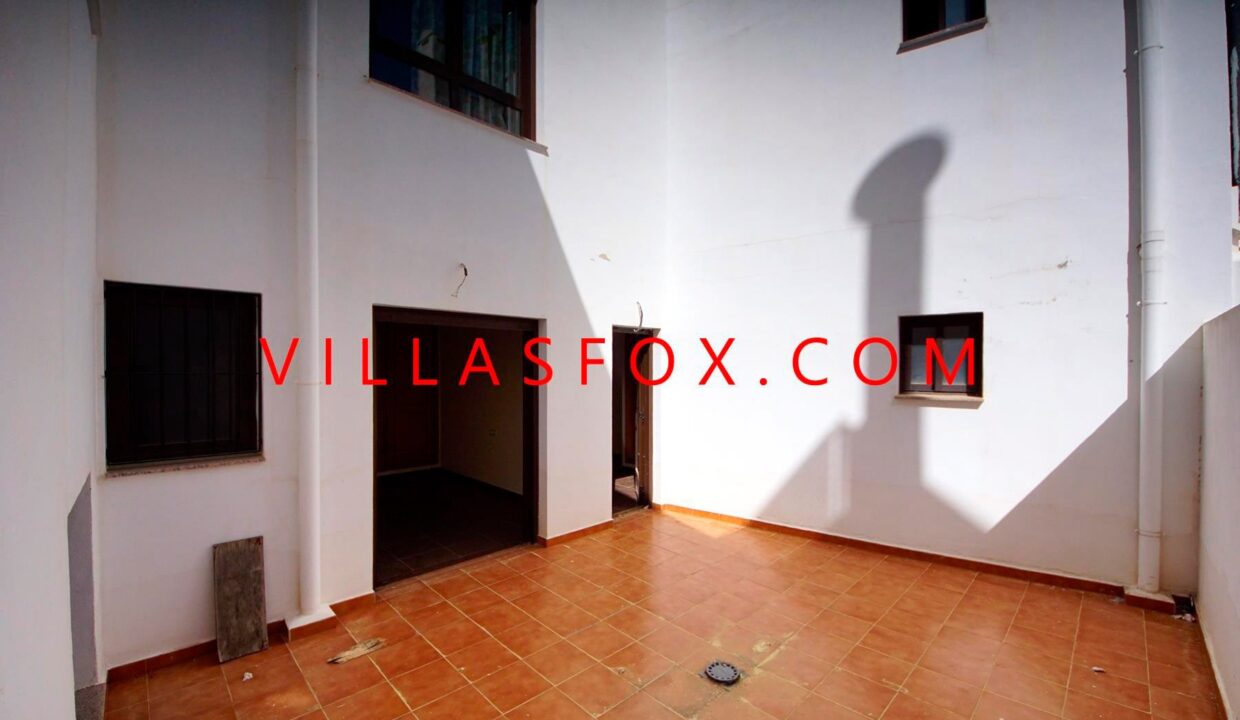 9_San_Miguel_de_Salinas_Apartment_in_Town_centre_by_Villas_Fox_best_estate_agents_61103b3c61952