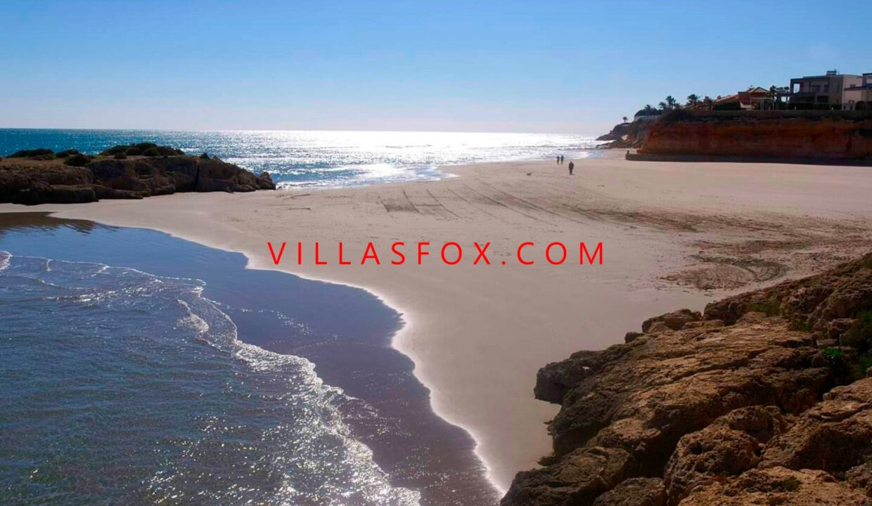 Cala_Capita_beach_playa618bc9f73757d