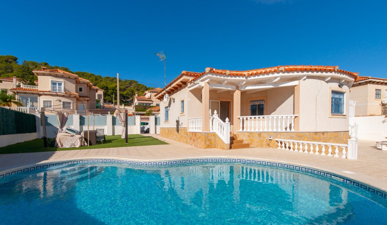 DSC01692615db474ade25