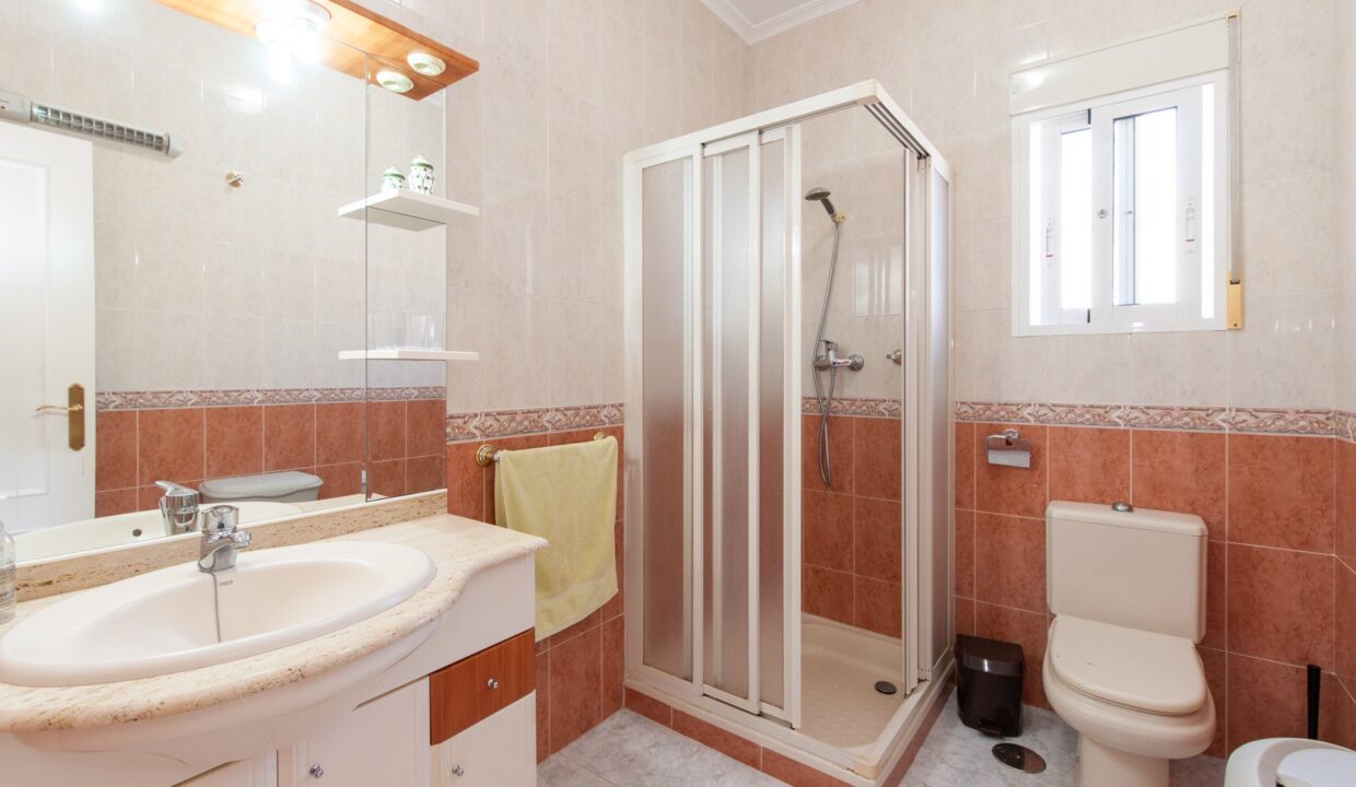 DSC01729615caaaaaba90