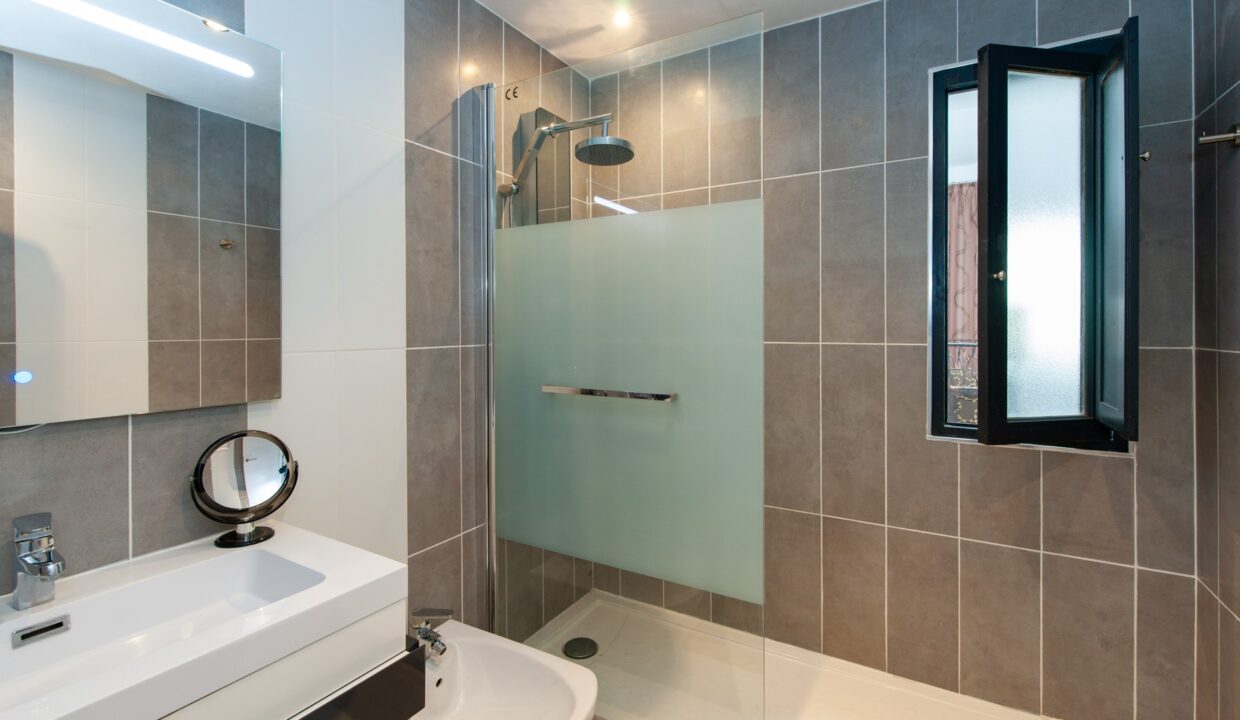 DSC02422616f3777e269e