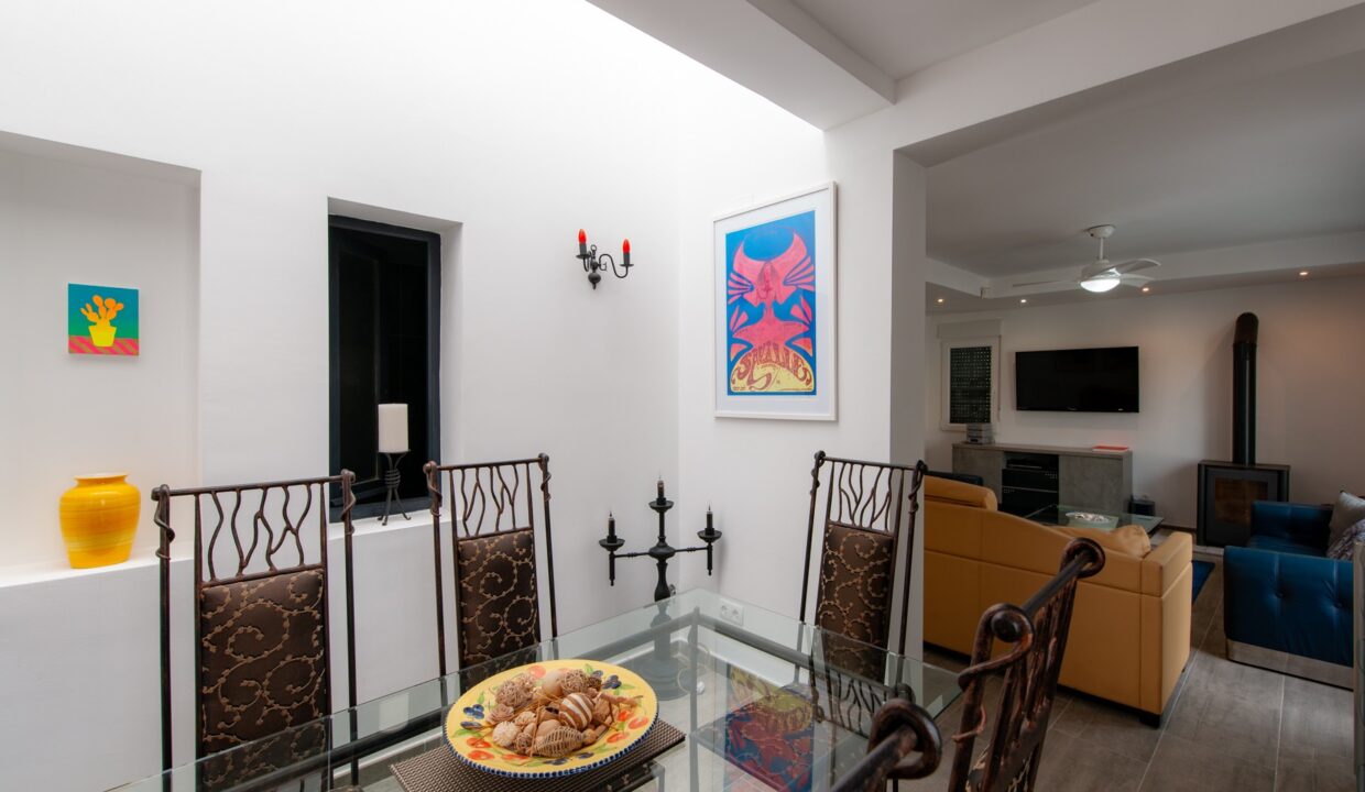 DSC02443616f4354e82b7