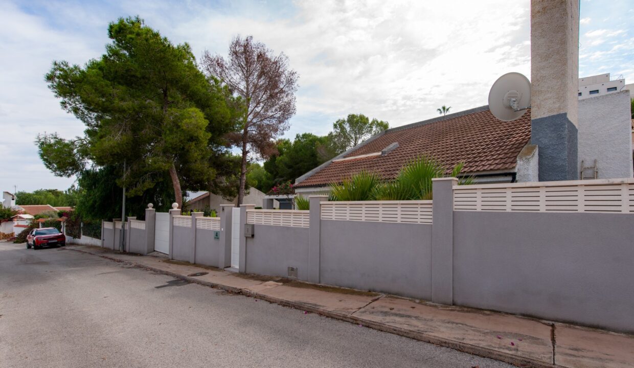 DSC025156171c9d49a557