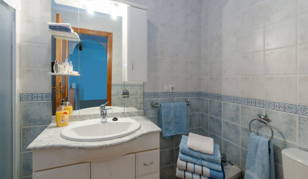 DSC02528616c86339e97f