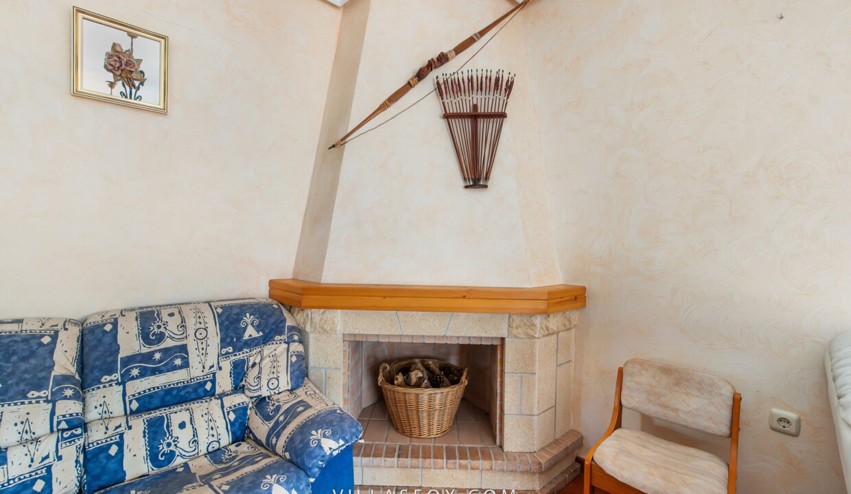 DSC04171618679afc3f47