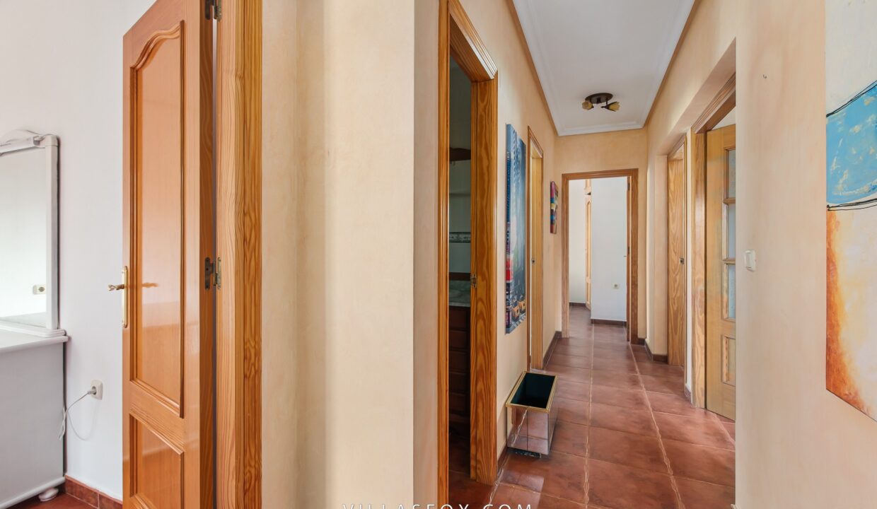 DSC04180618679b06d392