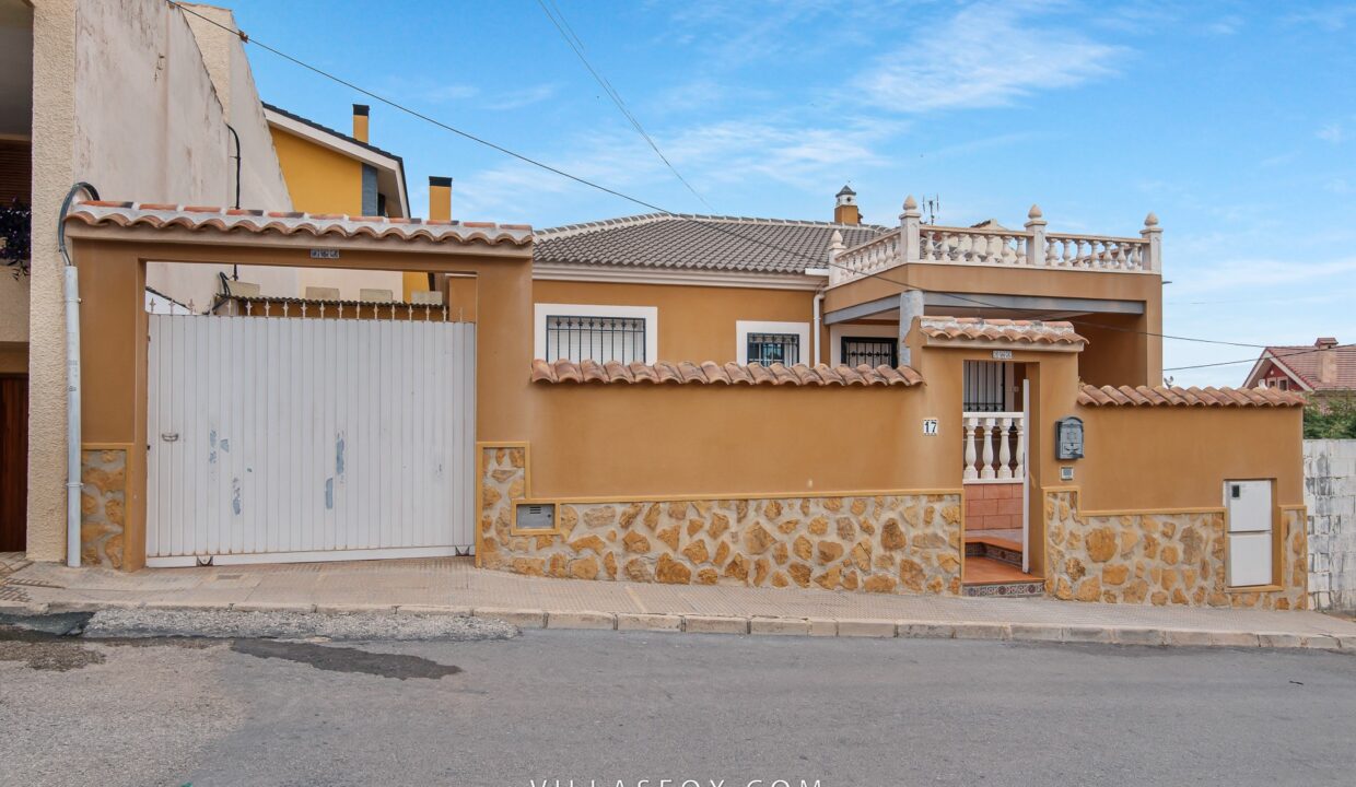 DSC04247618679ba71af9