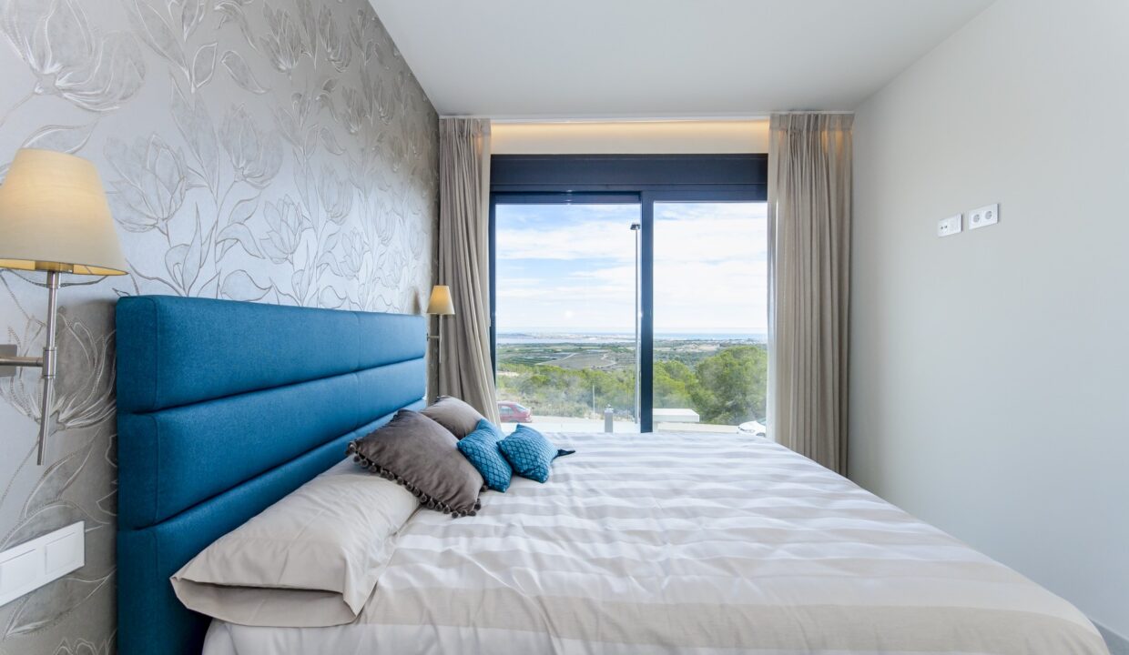 _DSC19406044fe70e4e15