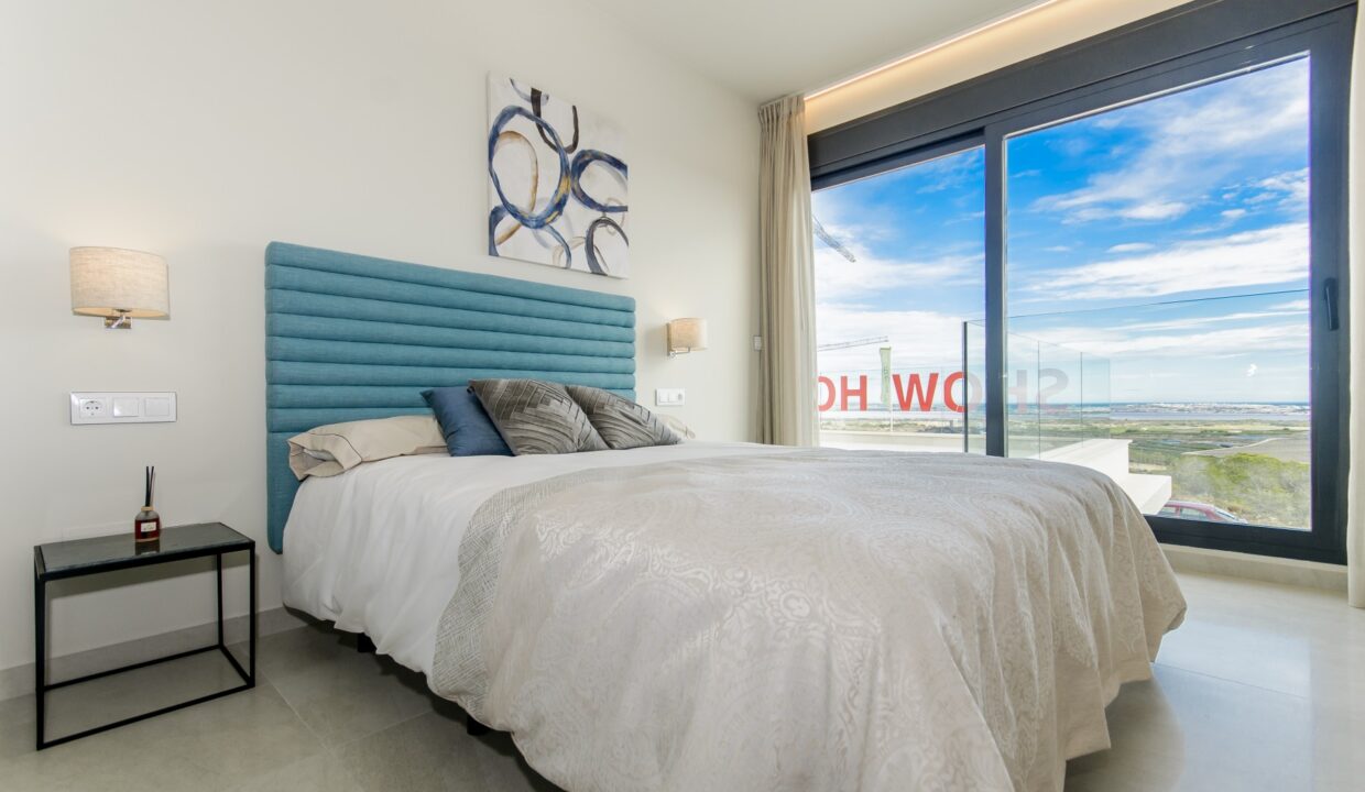 _DSC19536044fe7242f05