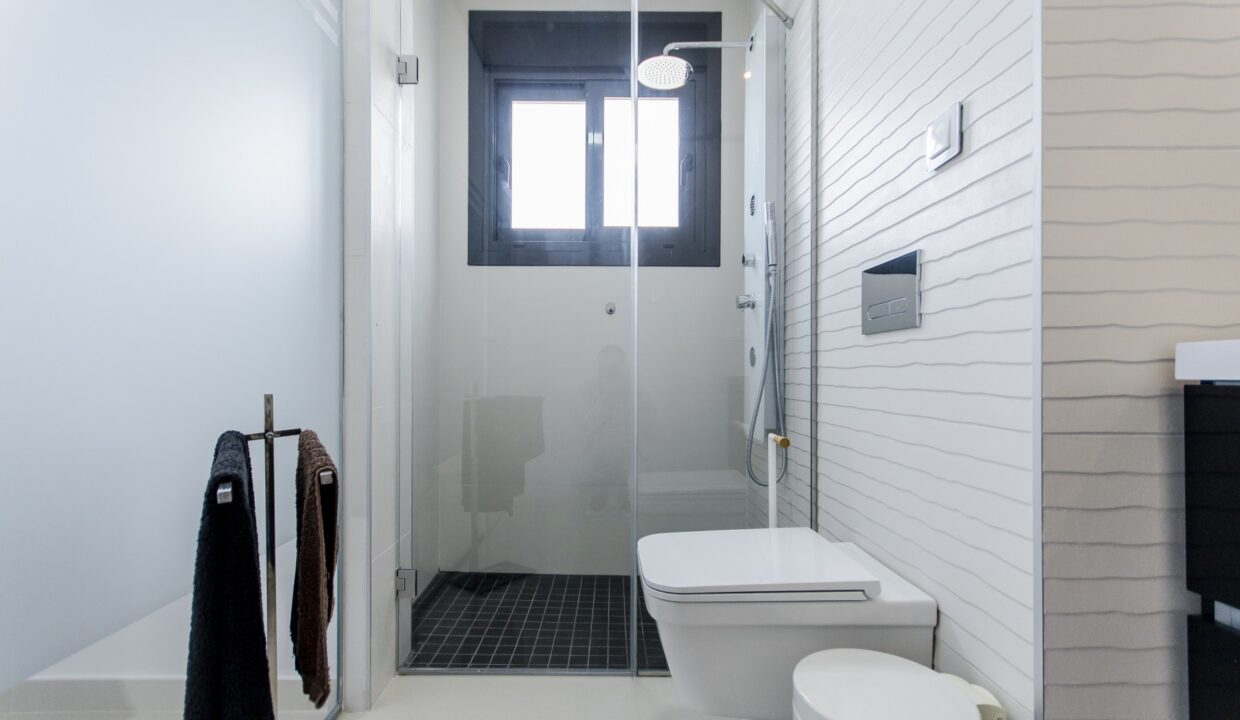 _DSC23476044f5e8971b6