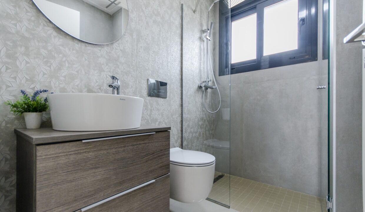 _DSC23736044f5f2f02c9