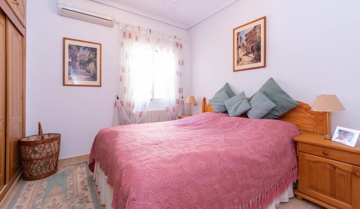 La_Marina_luxury_villa_for_sale_with_guest_apartment_by_Villas_Fox_DSC00405613cd4dbc43b7