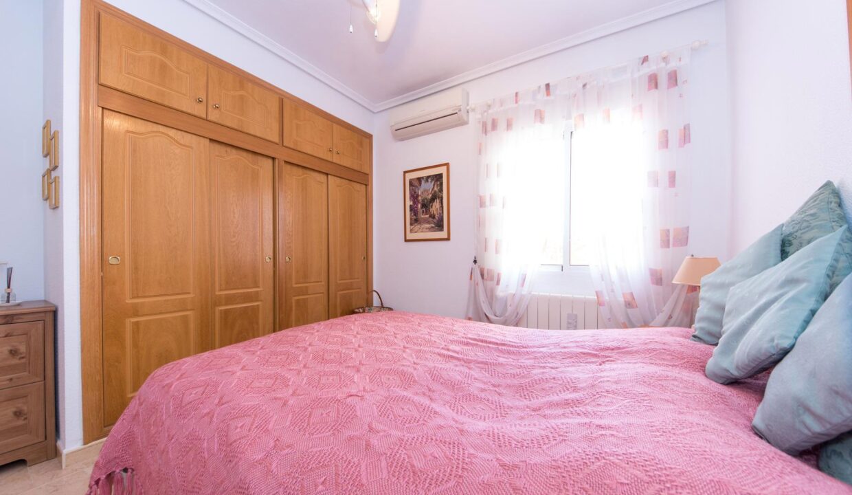 La_Marina_luxury_villa_for_sale_with_guest_apartment_by_Villas_Fox_DSC00406613cd4dbede82