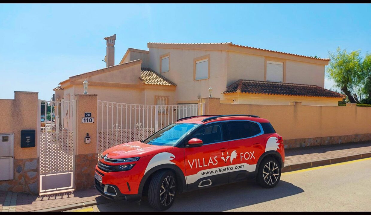 La_Marina_luxury_villa_for_sale_with_guest_apartment_by_Villas_Fox_WhatsApp_Image_2021-09-03_at_18.06.02613cd4e059647