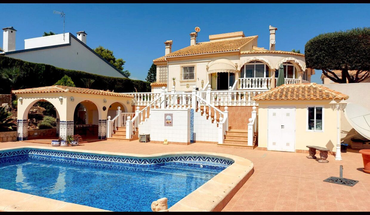 La_Marina_luxury_villa_for_sale_with_guest_apartment_by_Villas_Fox_WhatsApp_Image_2021-09-03_at_18.18.17_3_613cd4e1c7c65