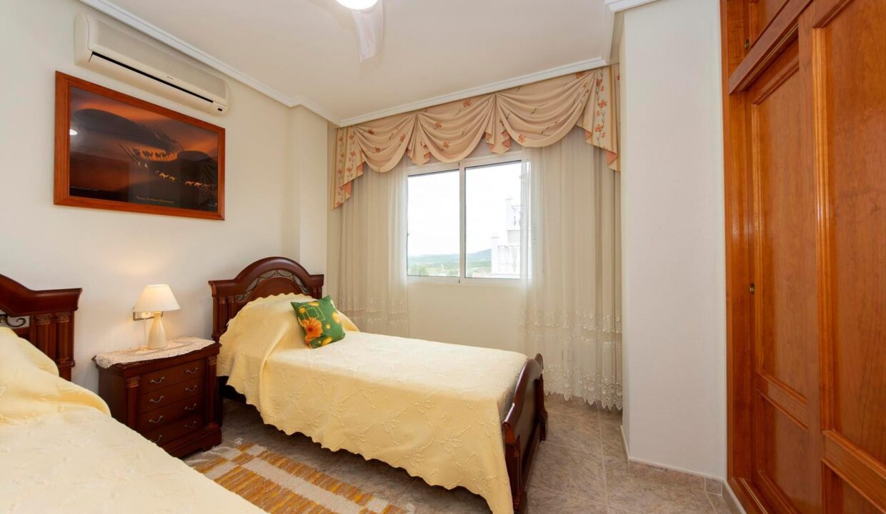 Lakeview_Mansions_large_villa_for_sale_San_Miguel_de_Salinas_DSC00033612a73b4569bf