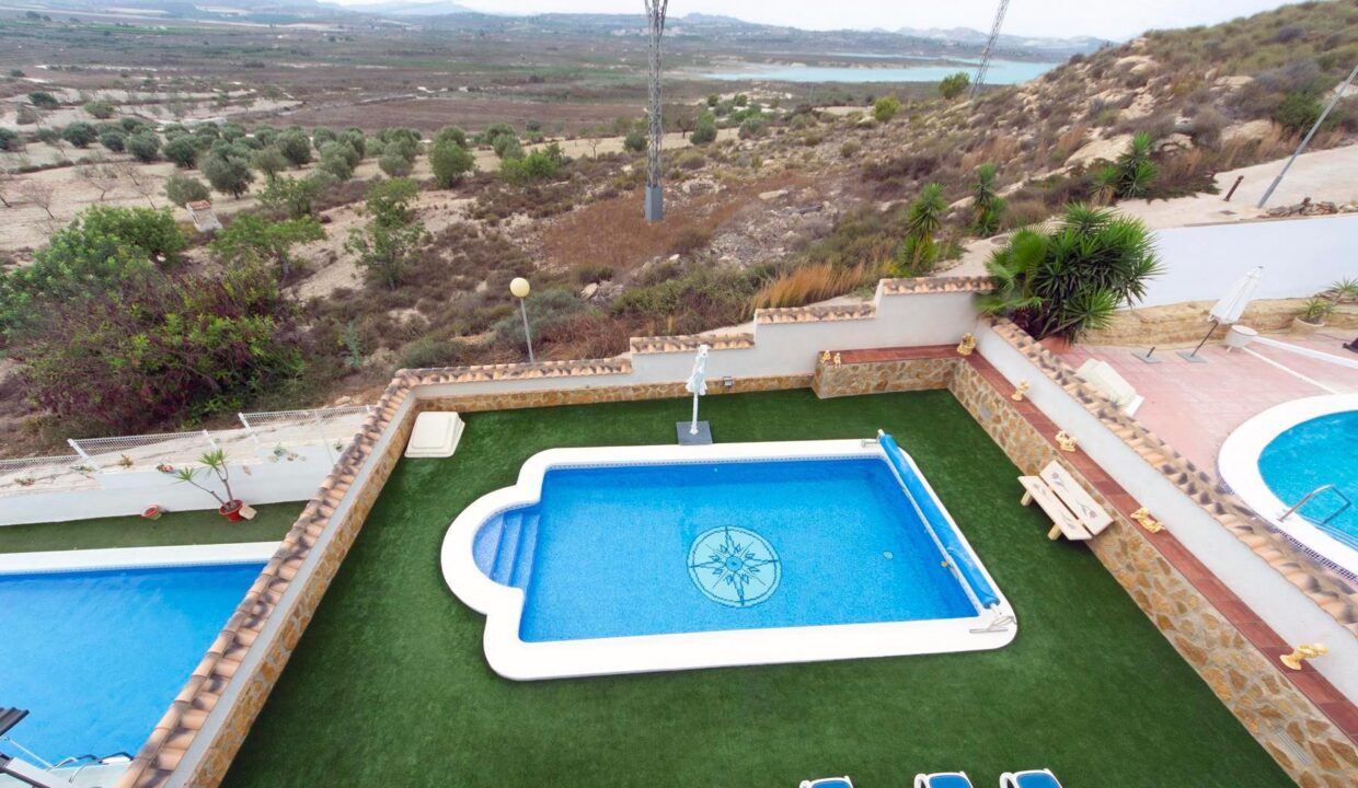 Lakeview_Mansions_large_villa_for_sale_San_Miguel_de_Salinas_DSC00046612a73b68b675