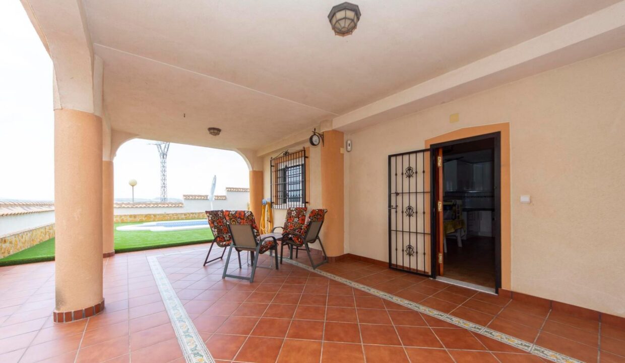 Lakeview_Mansions_large_villa_for_sale_San_Miguel_de_Salinas_DSC00056612a73b6ce187