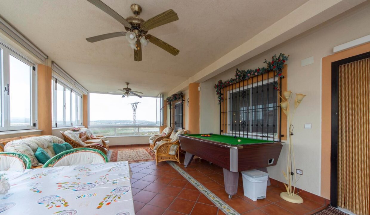 Lakeview_Mansions_large_villa_for_sale_San_Miguel_de_Salinas_DSC00095612a73b8c4063