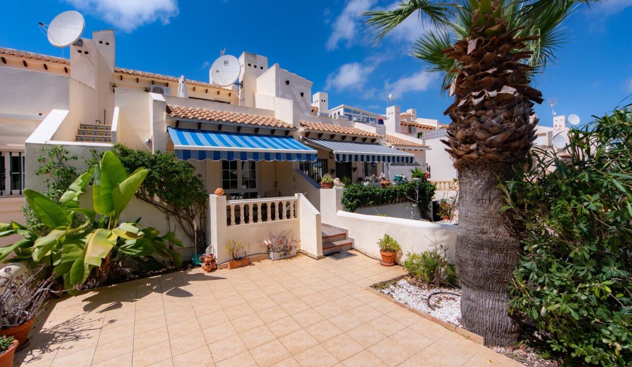 Las_Ramblas_villa_for_sale_great_price_Villas_Fox_DSC0058661391357bd5b8