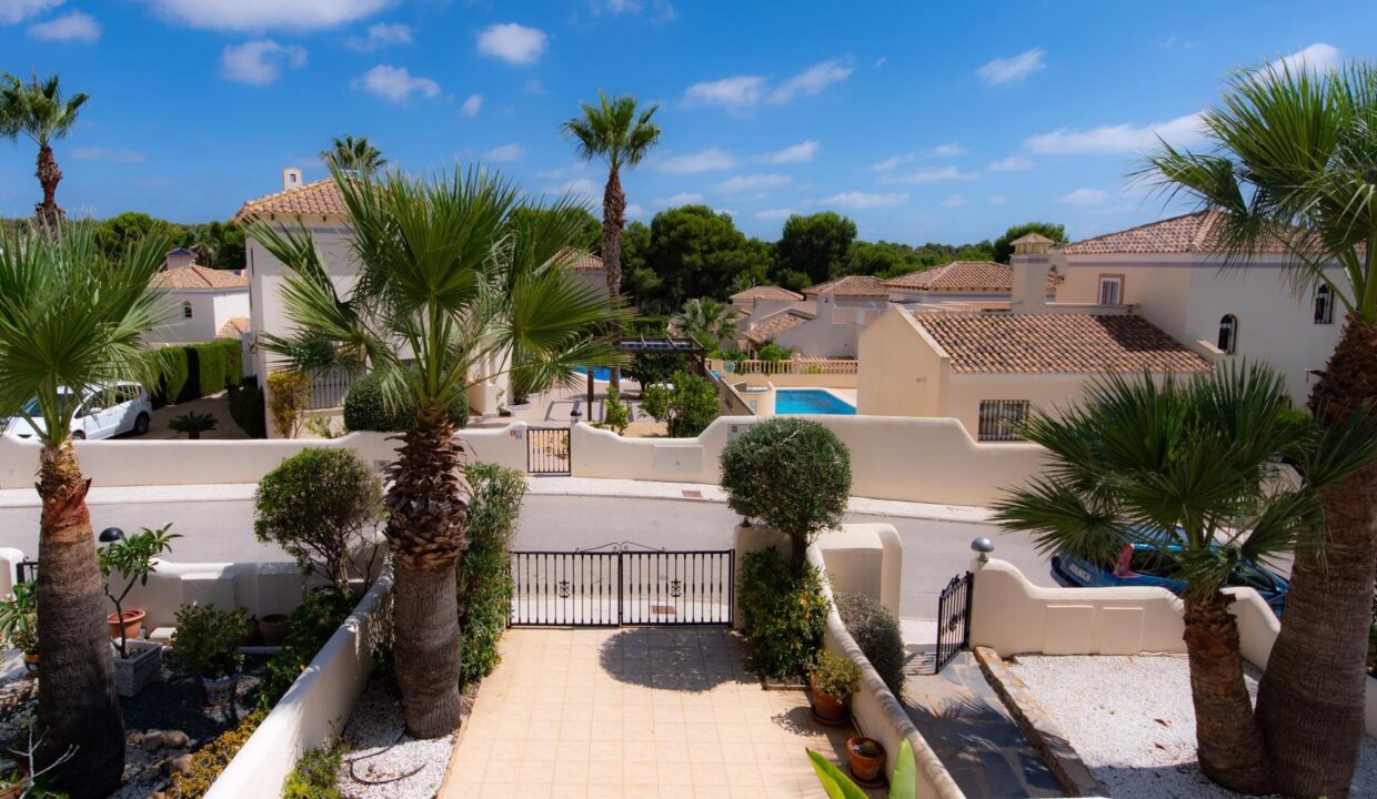 Las_Ramblas_villa_for_sale_great_price_Villas_Fox_DSC0060061391359314d4