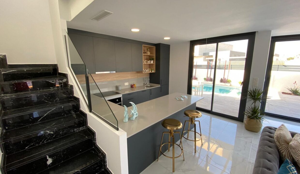 WhatsApp_Image_2020-12-18_at_13.12.485fdca06321038