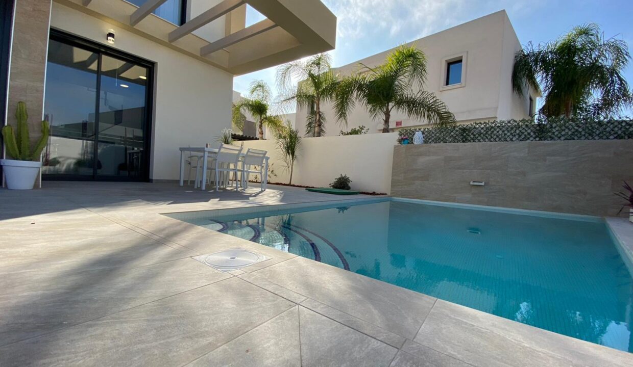 WhatsApp_Image_2020-12-18_at_13.19.455fdca064a602e