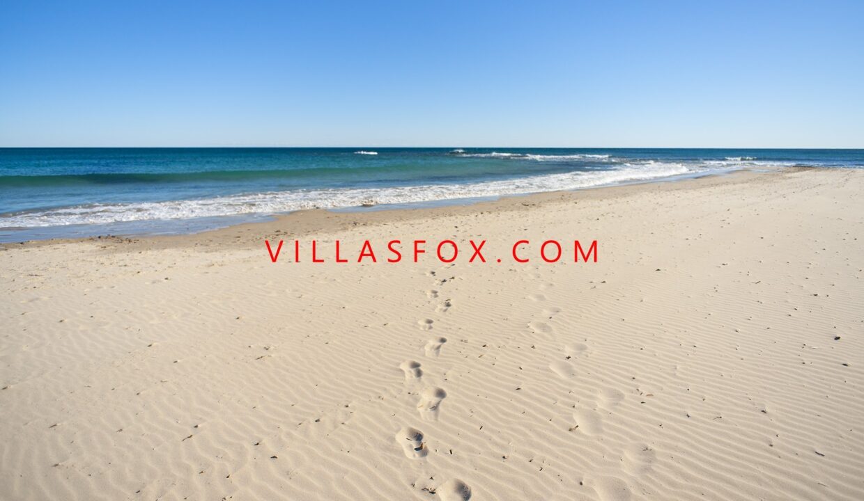 beach-torre-de-la-horadada_by_Villas_Fox_Real_Estate607fec8b7a4f5