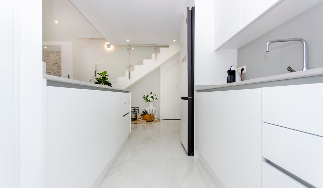 SUNA PROPERTIES