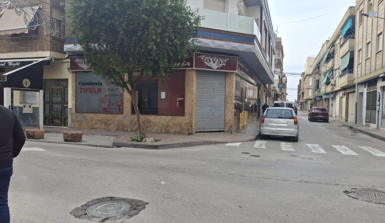 sin matri fachada 20260102_132132 - copia