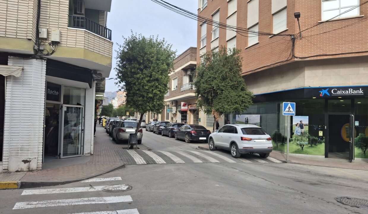 sin matriculas ylocales de las otras esquinas 20260102_132156 - copia